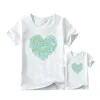 Tenues assorties pour la famille Mode Vêtements assortis pour la famille Tenues Look Mère Fille Fleur Coeur T-shirt imprimé Vêtements Maman et moi Look famille T-shirt