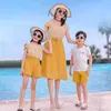 Bijpassende familie-outfits Bijpassende familie-outfits Zomer Moeder Dochterjurk Papa Zoon Katoenen T-shirt + korte broek Vakantiestrand Koppels Bijpassende kleding