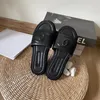 Hot Ls sandals Designer Womens Designer Summer Sliper Chain Nero Bianco di Albicocca in pelle Outdoor Beach Seaside Home Flat 451 603