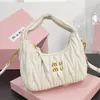 Swey Ladies Wander Hobo Designer Handsbag Woman Designer Sac à bandoulière Soft Retro Playful Luxury 6 Colours Underarm Package polyvalent