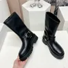 2023 Designer Australien Bulky triomphe Mid Biker Black Boots Vintage British Style Harness Knight Boots Autumn Winter Soft Leather Cowboy Fashion Motorcykel Boot