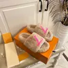designer fur furry slides fluffy slippers 2023 Mulheres Senhoras Famosas Luxurys Plush Sliders Branco Preto Verde Indoor Moda Sandálias Loafer 【code ：L】
