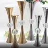 Uzun metal düğün resepsiyon centerpieces çiçek vazolar akrilik kristal top çiçek standları düğün altın vazolar masa dekor