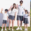 Familjsmatchande kläder Matchande Family Outfit Summer Mom Daughter Dress Dad Son Cotton T-shirt Shorts Par Primär Middle School Uniforms