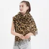 Halsdukar Luxury Wool Poncho Women Designer Leopard Print Pashmina Scarves and Shawls Ladies Winter Neck Warm Wrap Soft Filt Cape 200cm 230811