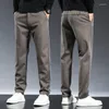 بدلات الرجال لبس سراويل 2023 الخريف أعمال مرنة النسيج غير اللامع الخصر غير الرسمي الذكور الاجتماعية كوريا سوداء رمادي بدلة رمادية