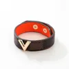 Bracelets de charme Fashion Simple Letter Le cuir tressé Bracelet Mend Business Budget Gift