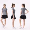Aktiva skjortor Yoga Top Women Sports Short Sleeve T-shirt Tight Jogging Fitness Fast Dry Breatble Slim Fit Sweat Wicking Gymkläder