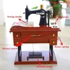 Decorative Objects Figurines Sewing Machine Music Box Mini Vintage Retro Sewing Clockwork Music Box Gift Table Home Decoration 230810