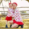 Aile Eşleşen Kıyafetler Sevgililer Günü Anne ve Ben Kıyafetler Aşk Kalp Sweatshirt Uzun Kollu Kazak Kazak Sevimli Aile Eşleştirme Gömlekleri