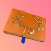 Créateur de charme de charme clé Clé Muckle Gold Silver Letter Key Chain Chain de clés fait à la main les clés de clés pour hommes sacs pour femmes