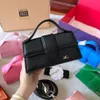 Nowe kobiety jaquemus torebki talia woreczka designerka torebka krzyżowa torba na ramiona torebki menu Bombag Bash Kieszonki mody torby crossbody torebki komunikator