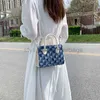 Gekleed denim tas voor trend contrasterende kleur handtas modieuze en gepersonaliseerde verwesterde schaakboard geruite damesstylishDesignerBags