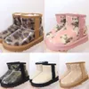 Australia Classic Mini Boots Clear Kids uggi Scarpe Ragazze designer Jelly Toddler ug baby Bambini inverno Snow Boot kid gioventù sneaker wggs scarpa Natural 936f #