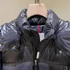 Dragkedja bokstäver Mens Down Jacket Arm Badge Hooded Puffer Jacket Vinter Varm kappa storlek 1--5