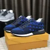 2023 Mens Fastlane Casual Shoes Vnr Sneakers Sport Outdoor Luxury Designer Trainer Black Blue Run Away Trainer Mönster mjuka stickade skor