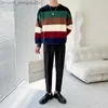 Męskie swetry 2023 Autumn Rainbow Stripe Męski sweter luźny Hip Hop Crewneck dzianinowy krawat Rod Men's Casual Christmas Skocing odzież Z230811