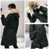 Nuovo inverno Down Jackes con cappuccio vero porta da pelliccia da lupo femminile con cerniera e cappotto impermeabile Warm cappotto da donna parka da esterno