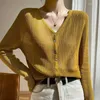 Kvinnors stickor 2023 Summer Linen Cardigan V-Neck kort topp Slim Fashion Sticked Bottom Shirt Sunscreen Jacket ZY8415