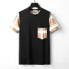 Des créateurs pour hommes Tee-Shirts noirs beige plaid Stripe marque classiques lettres respirant rides résistantes hommes femmes mode tees rose rose 6cxg8126