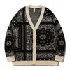 Mens tröjor Korean Fashion V Neck Sweater Cardigans SingleBreasted Tops Vintage Print Knitwear Loose Streetwear Men Hommes 230811