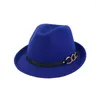 Beretas European US Roll Brim Jazz Woolen FIier Sombrero con cadena de cinturones Hombres Mujeres Fiesta formal Trilby Performance Hats 6 colores