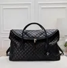 skóra duża, ponadwymiarowa pikowana torba podróżna Kobiety Houlou Sport Tote Clutch Messenger Bagage Baggage Baggage Modne uchwyt torebki