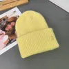 Tasarımcılar Beanie Örme Şapkalar Lüks Mektup Kış Şapkası Açık Soğuk Koruma Sıcak Peluş Yumuşak Popüler Moda Erkek Kadınlar Çok Renk Seçeneği