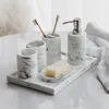 Badezubehör Set Nordic Marmor Muster Badezimmer Kit Waschraum Accessoires Harz Zahnbürstenhalter Zahnglas Seifenschalen Spender Tablett