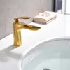 Robinet de salle de bain mélangeur de pavillon à eau froide chaude robinets de bassin en laiton