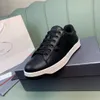 Scarpe casual designer di alta qualità 2023 SPAGCHI SPIETTI SPAZIO AUTUNGLIA PIELLA P TRANSARET CUSCHIO STHETTO STANDE TRIANGLE ALTRIGLIO