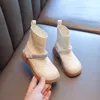 Sneakers High Top Cotton Socks Sport Shoes for Girls 2023 Ankomst Vintermode Barn stövlar Student Pearl Snow 230811