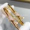 Bransoletka Bangle Designer S925 srebrna plastowana 18 -karatowa złota bajkowa bajka Wysoka wersja uzwojenia diamentowe zapięcie słodkie Ozcm