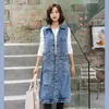 Kvinnors västar 2023 Spring Summer Jeans Vest Long Cardigan Denim Jacket Paljett ärmlösa Outwear Kvinnliga klädhål Rockar Vest Cowboy Tops HKD230812