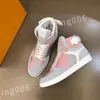 2023 new Hot Luxurys Fashion designer Casual Trainers platform high quality for Mens Womens extra height and Refined details engraved Sneakers rd0901