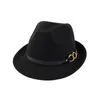 Beretas European US Roll Brim Jazz Woolen FIier Sombrero con cadena de cinturones Hombres Mujeres Fiesta formal Trilby Performance Hats 6 colores