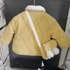 Jacken 2023 Wintermädchenmäntel+Bag Cotton gepolsterte warme Manteljacke Fashion Kinder Geburtstag bequeme Kleidung Kinder Overlöcke R230812