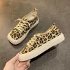 Zapatos de vestir para mujeres feas pisos lindos otoño y primavera zapatos planos de leopardo encaje para mujeres zapatos casuales