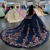 Luksusowe granatowe błękitne błyszczące z ramiączki sukienki Quinceanera Applique koronkowe gorset vestidos de 15 anos przyjęcie urodzinowe suknia balowa