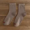 Chaussettes masculines au milieu de tube coton sports classiques couleur unie colorée bandes verticales colorées hiver