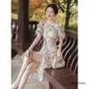 Vêtements ethniques Style chinois français amélioré Cheongsam Young Design High-Und Retro China Floral Robe moderne Fashion Fashion Élégance Qipao Femmes