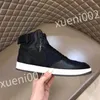 2023 Nya vintage Casual Shoes Calfskin Reflective Sneaker Designer Mens Women Sneakers Channel Women's City Storlek 35-44 RD0901