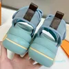 2023-Sandal Womens Designer Platform Sandals 모델은 스포티 한 미학 및 대형 파도 형 고무 아웃솔 스니커즈를 취합니다.