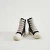 Nouvelle couleur de bonbons simples et polyvalentes petites chaussures blanches personnalisées série noire personnalisée chaussures de mode en dentelle épaisses chaussures de planche
