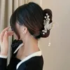 フラワーバタフライタッセルヘアクリップウォームラインストーンパールヘアクローズガールズエレガンスヴィンテージヘッドドレスヘアアクセス