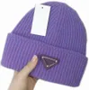 Mode av hög kvalitet herr designer beanie casquette vinter hatt utomhus kvinna mössa motorhuven man huvud varm kashmir stickad skalle cap trucker monterade hattar