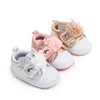 Första vandrare babyskor spädbarn flicka söt mjuk ensamförnedsättning sneakers som går småbarnsvandrare 230812