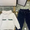 Hoodies Kids مجموعات الأولاد مسارات للطفلة طفل الملابس للبلوزات سروال سروال سروال سانتات للروح المطبوعة سويترات شتوية شتاء الأطفال فتاة الفتاة الرفاهية