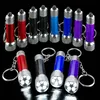 Cheerleading ficklampa Keychains 24 Pack -diverse färgade bärbara plastlampor för camping utomhusaktiviteter Emergency Tool 230811