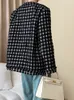 Kurtki damskie TwotWinstyle Tweed Houndstooth Płaszcze dla kobiet okrągły szyję z długim rękawem Single Beded Curted Płaszcz Kobieta moda 230811